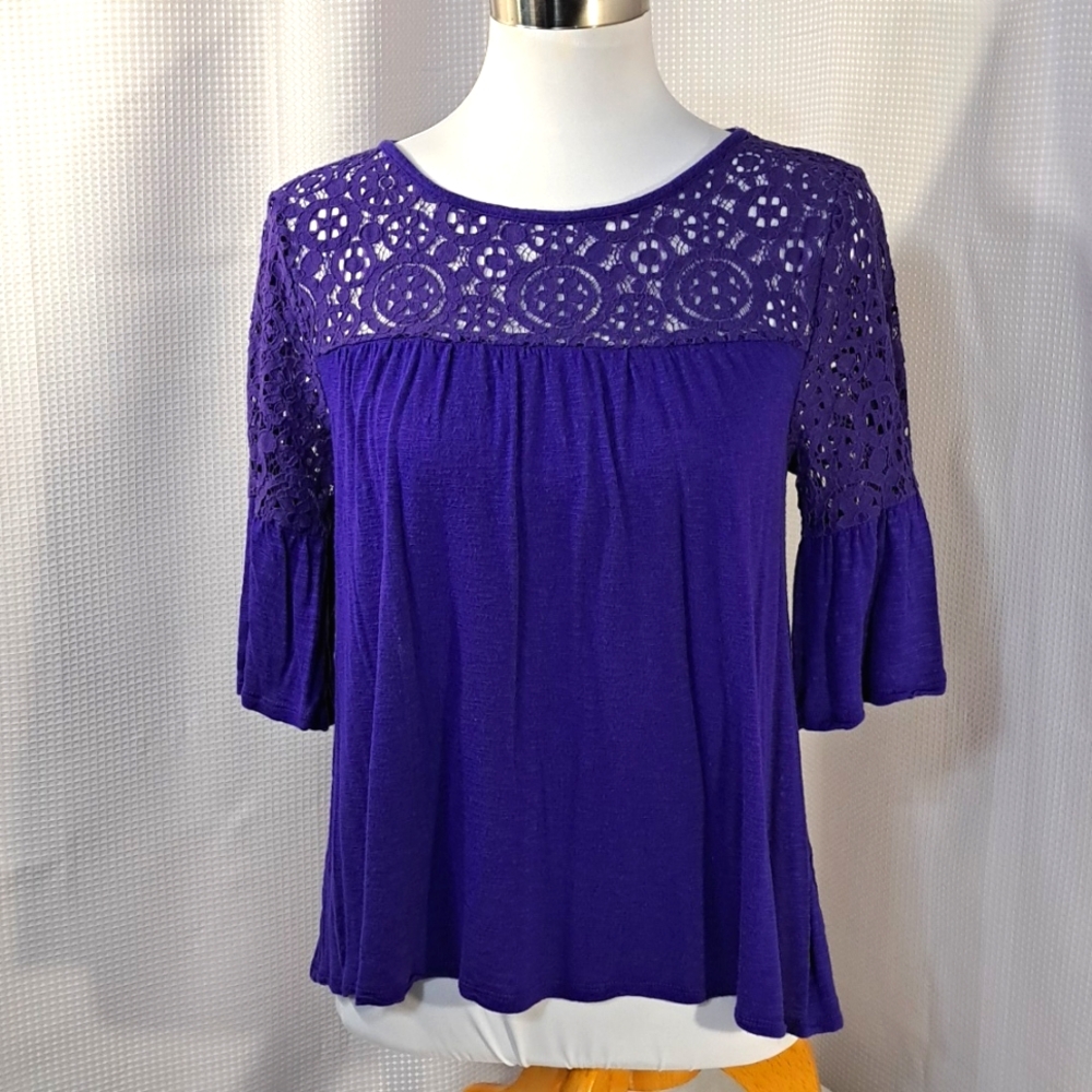 3/$25 a.n.a Woman's Top